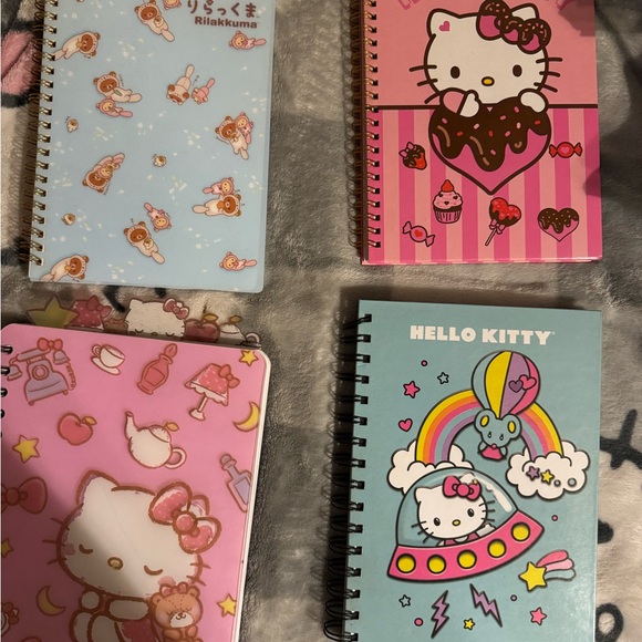 Hello Kitty & Rilakkuma Notebooks - Picture 3 of 4